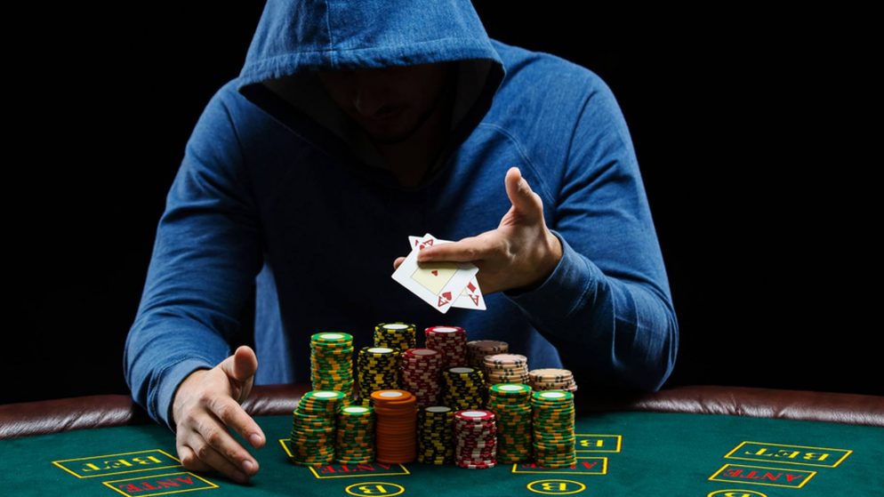 How poker players cope with stress